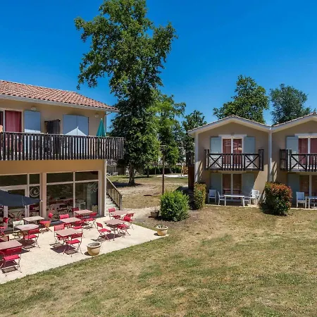 Domaine Du Golf D'albret.3 *